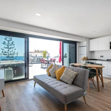 Over Sea Фуншал